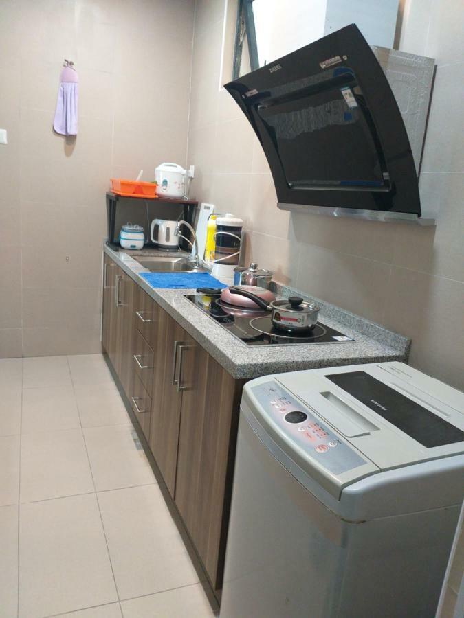 Kempas Indah @ The Secret Garden Homestay Johor Bahru Exterior foto
